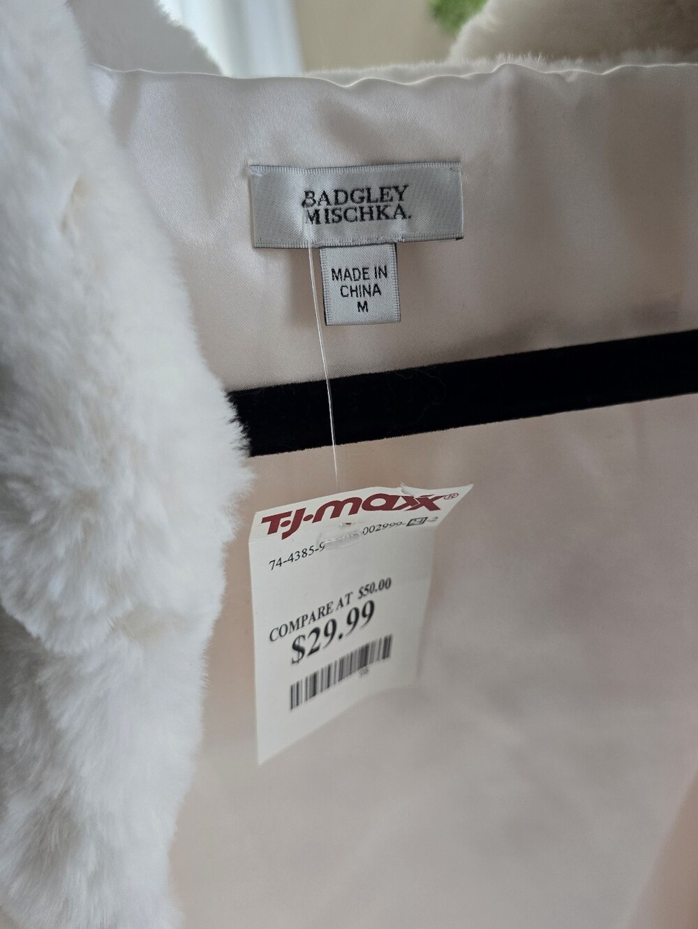 Badgley Mischka Cream Faux Fur Teddy Jacket Cape For Winter